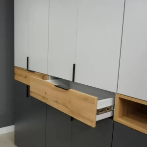 Dulap King 8r, Grafit / Gold / Gri, L320 x H240 x A50 cm, cu 2 sertare si rafturi, Balamale Soft close si Glisiere Hafele, PAL 18ozitare ampla, Compartimentare Flexibila