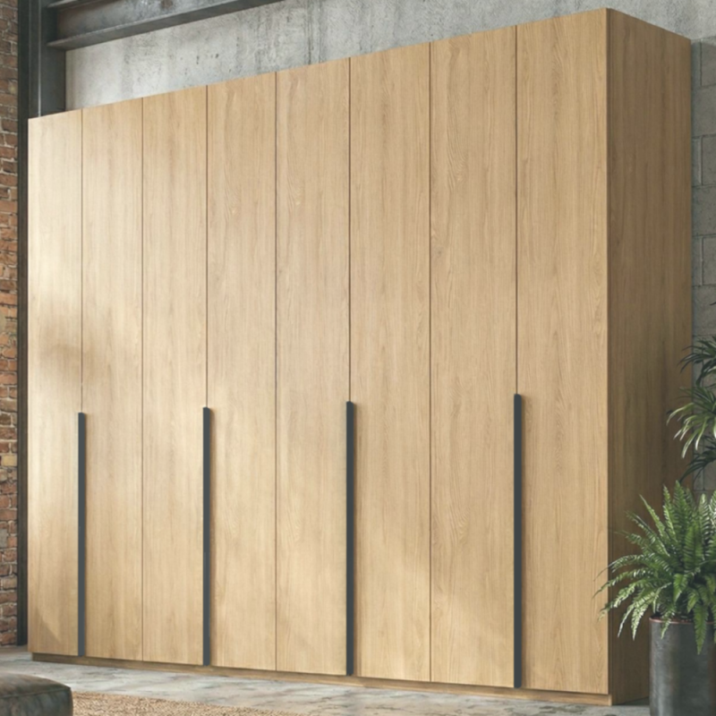 Dulap Mondo 8 usi Stejar Negru1 Dulap Mondo 8 usi Stejar manere negre - in dormitor